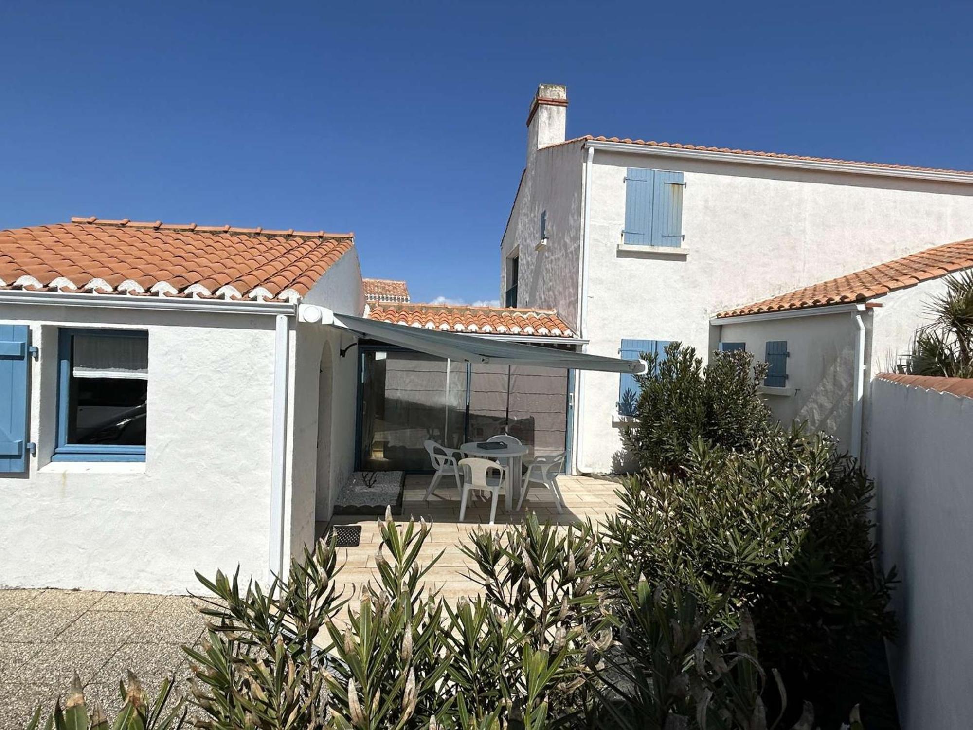 Studio Mezzanine A 200M Du Port Et De La Plage, Cour Privative, Parfait Pour 3 Personnes - Fr-1-224B-564 ノワールムーティエ エクステリア 写真